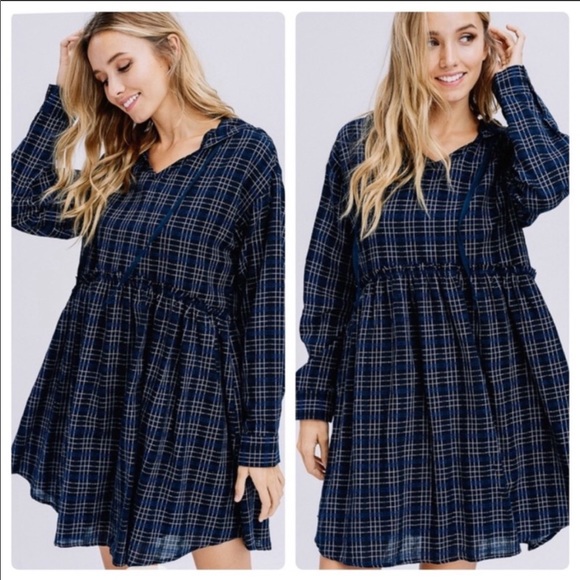 Papermoon Tops - SALE ♥️ Hooded plaid tunic dress in Navy. New 🌟